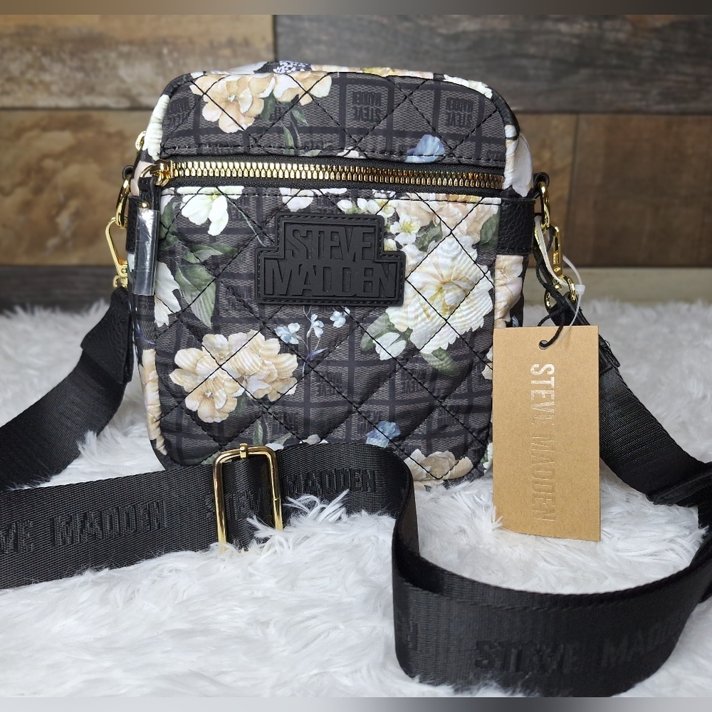 Steve Madden Floral North/South Crossbody Pouch - NWT